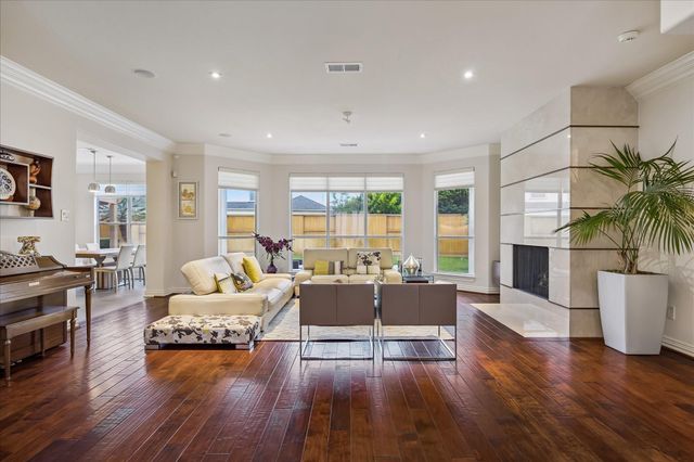 13606 Springcross Court, Houston, TX 77077