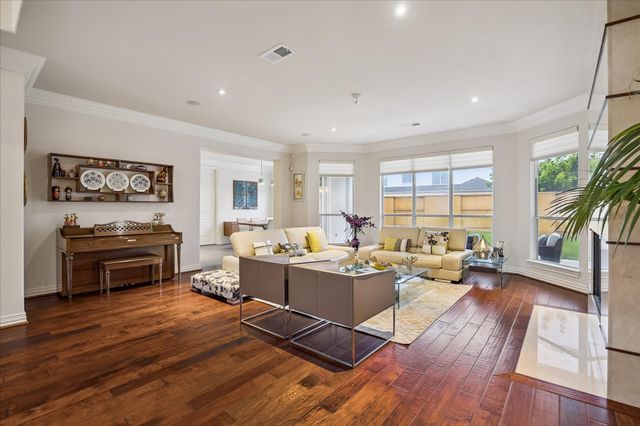 13606 Springcross Court, Houston, TX 77077