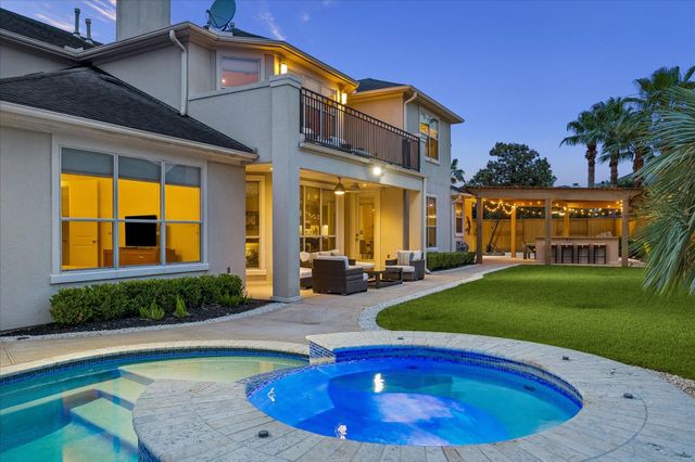 13606 Springcross Court, Houston, TX 77077