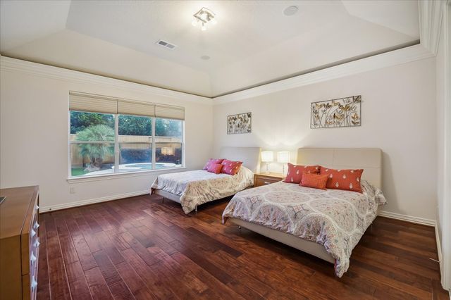 13606 Springcross Court, Houston, TX 77077