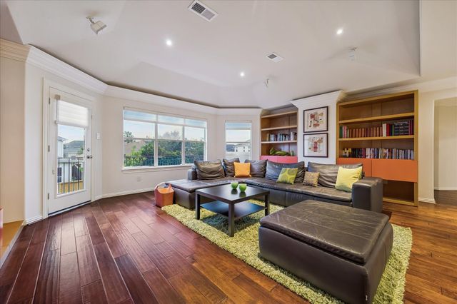13606 Springcross Court, Houston, TX 77077