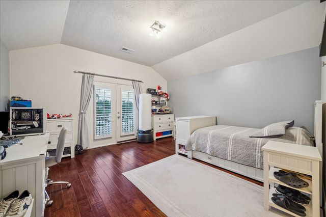 13606 Springcross Court, Houston, TX 77077