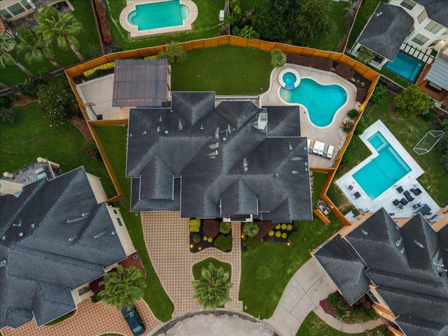 13606 Springcross Court, Houston, TX 77077