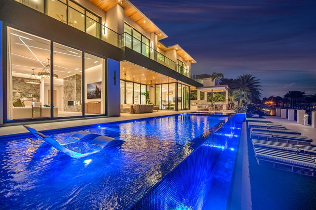 408 Coral Way, Fort Lauderdale, FL 33301