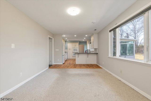 112 Crane Cir, New Providence Boro, NJ 07974