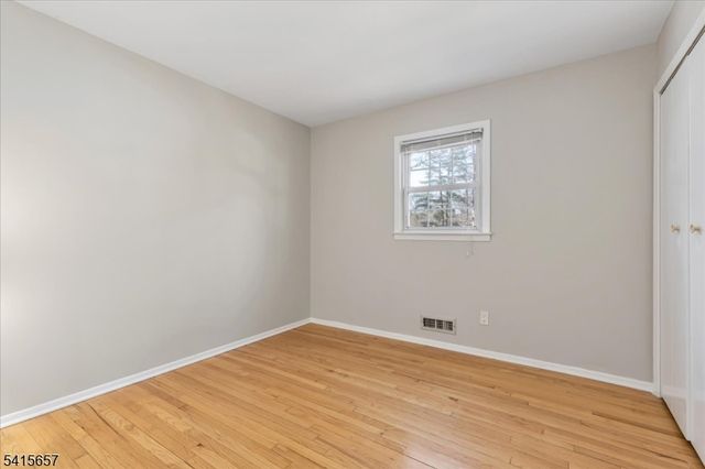 112 Crane Cir, New Providence Boro, NJ 07974