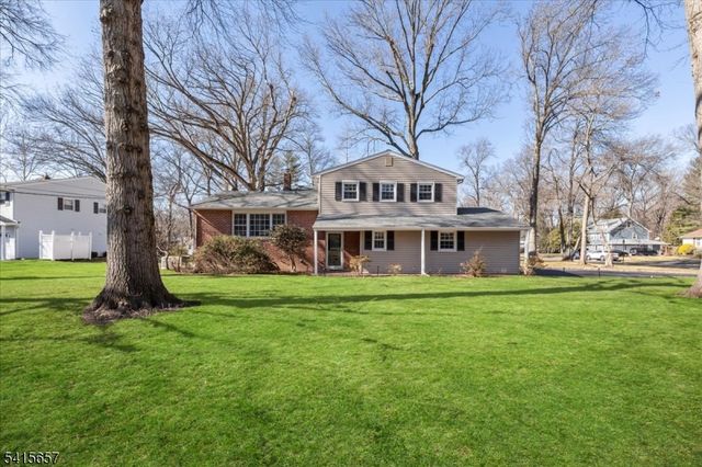 112 Crane Cir, New Providence Boro, NJ 07974