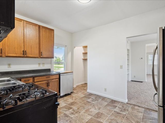 1238 Ellis Boulevard NW, Cedar Rapids, IA 52405