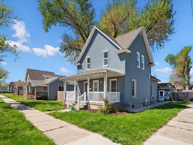 1238 Ellis Boulevard NW, Cedar Rapids, IA 52405