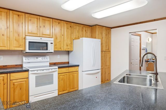 801 Amsterdam Boulevard, Belgrade, MT 59714