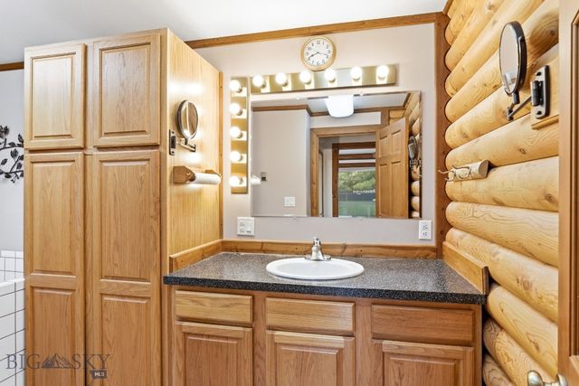 801 Amsterdam Boulevard, Belgrade, MT 59714