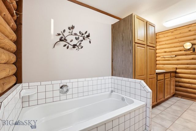 801 Amsterdam Boulevard, Belgrade, MT 59714