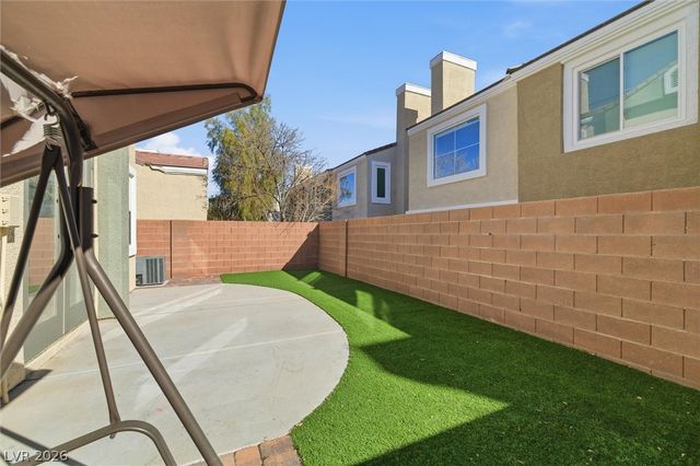 972 Prestwick Street, Las Vegas, NV 89145