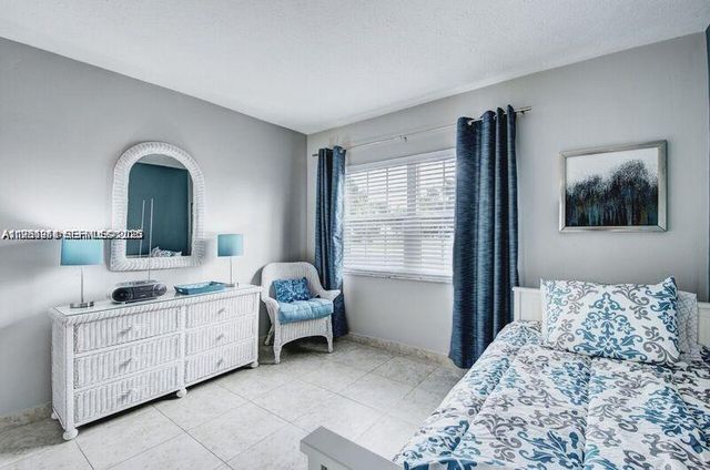 221 SE 9th Ave 112, Pompano Beach, FL 33060