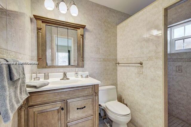 221 SE 9th Ave 112, Pompano Beach, FL 33060