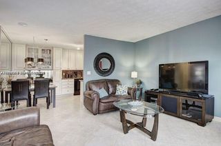 221 SE 9th Ave 112, Pompano Beach, FL 33060