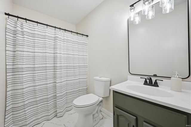 1512 E Dartmouth Avenue, Muncie, IN 47303