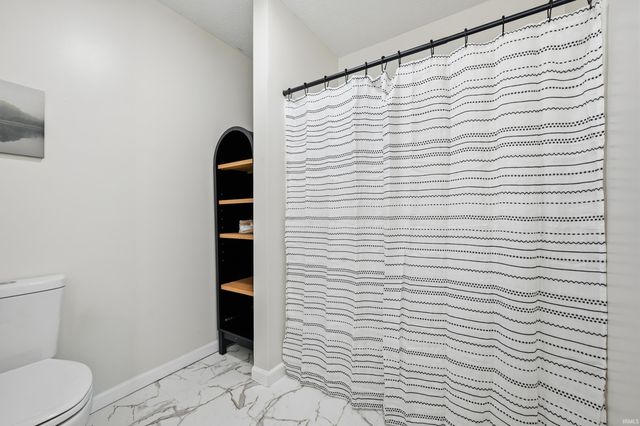 1512 E Dartmouth Avenue, Muncie, IN 47303