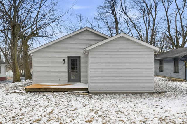 1512 E Dartmouth Avenue, Muncie, IN 47303