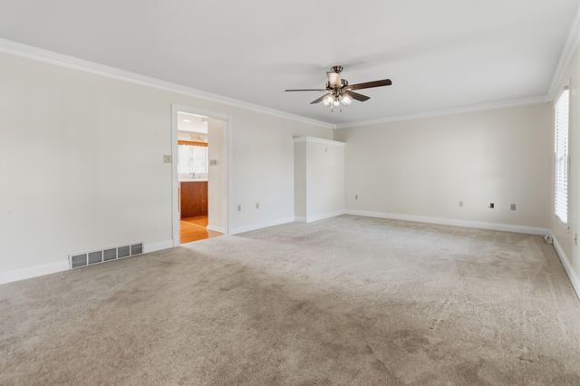43 Farmington Avenue, Monticello, KY 42633