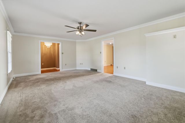43 Farmington Avenue, Monticello, KY 42633