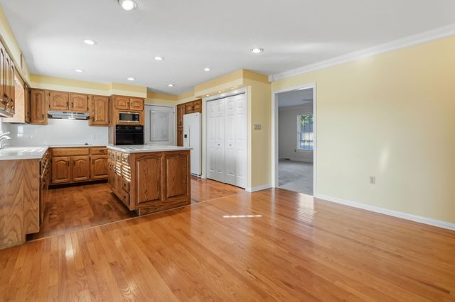 43 Farmington Avenue, Monticello, KY 42633