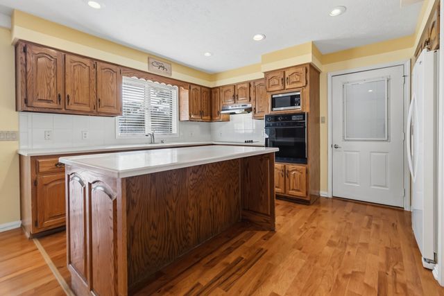43 Farmington Avenue, Monticello, KY 42633