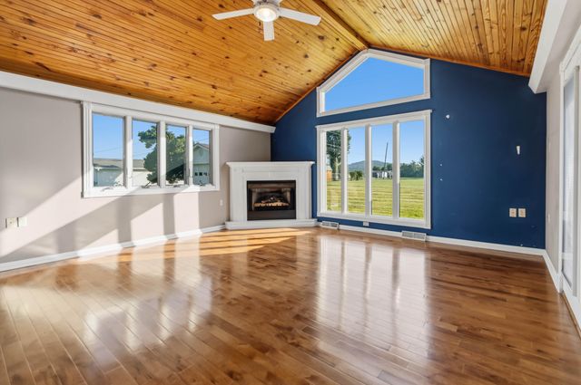 43 Farmington Avenue, Monticello, KY 42633