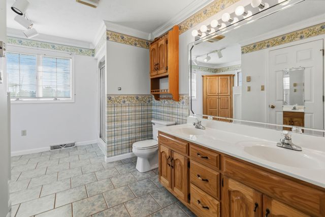 43 Farmington Avenue, Monticello, KY 42633