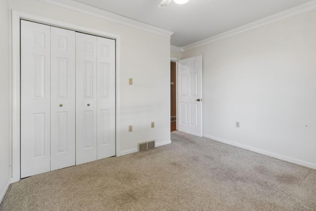 43 Farmington Avenue, Monticello, KY 42633