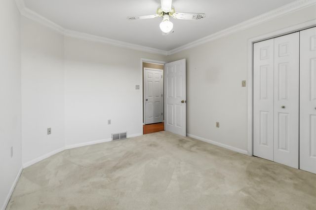 43 Farmington Avenue, Monticello, KY 42633
