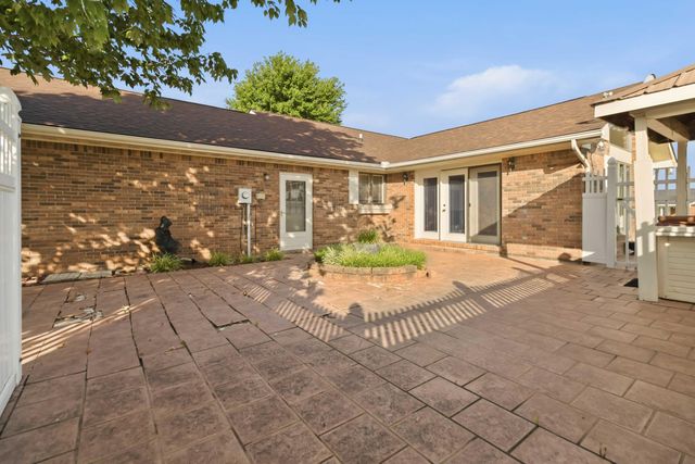 43 Farmington Avenue, Monticello, KY 42633