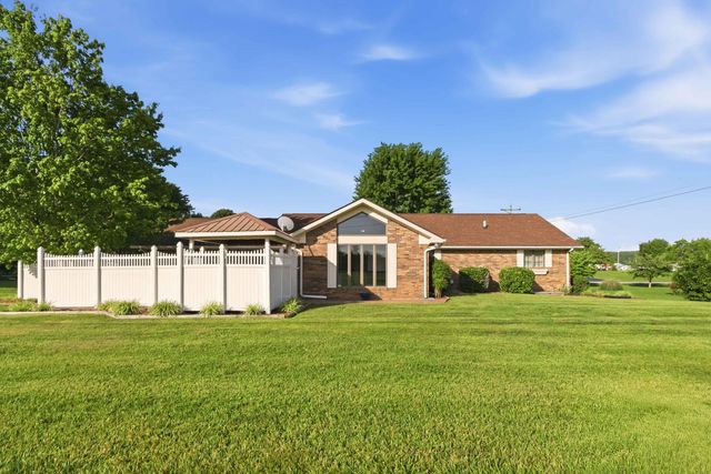 43 Farmington Avenue, Monticello, KY 42633