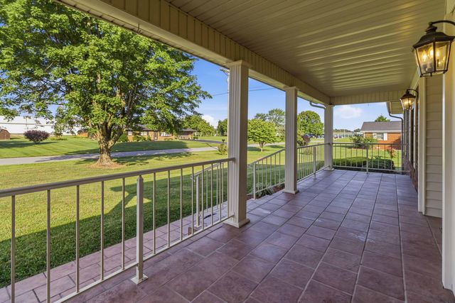 43 Farmington Avenue, Monticello, KY 42633