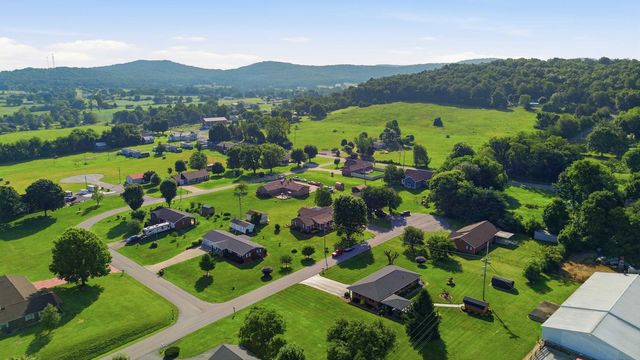 43 Farmington Avenue, Monticello, KY 42633