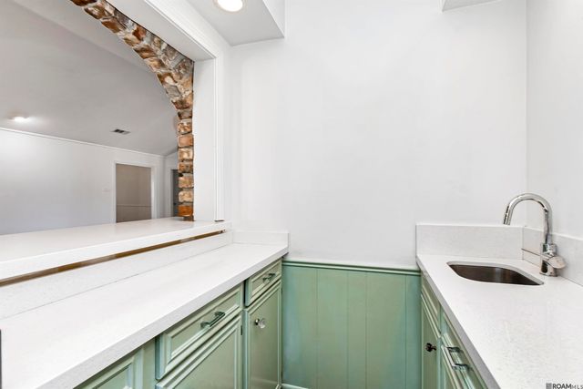 4204 Pine Park Dr, Baton Rouge, LA 70809