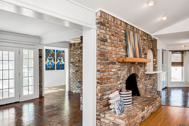 4204 Pine Park Dr, Baton Rouge, LA 70809