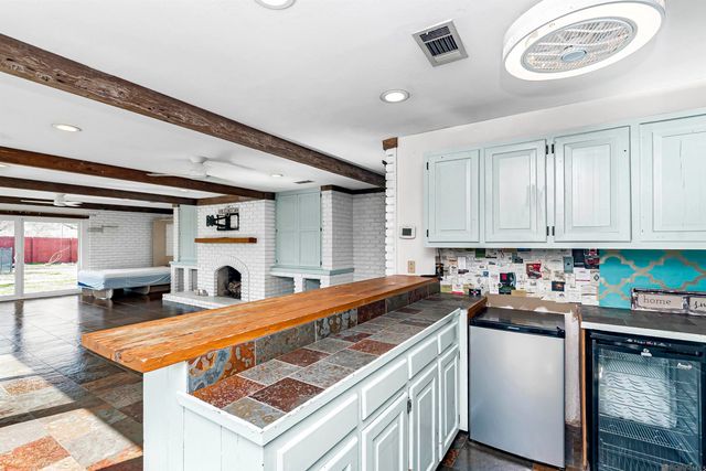 4204 Pine Park Dr, Baton Rouge, LA 70809