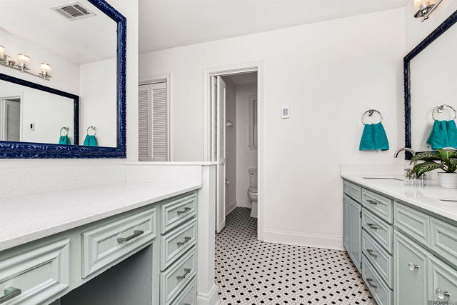 4204 Pine Park Dr, Baton Rouge, LA 70809