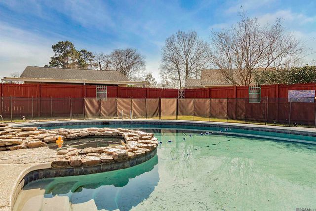 4204 Pine Park Dr, Baton Rouge, LA 70809