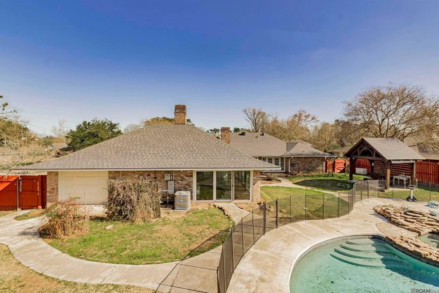 4204 Pine Park Dr, Baton Rouge, LA 70809