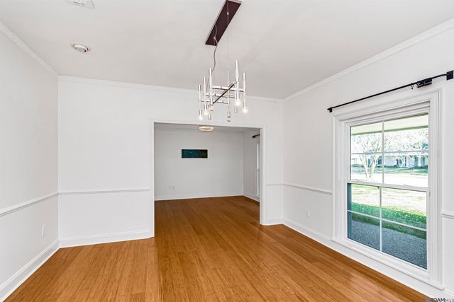 4204 Pine Park Dr, Baton Rouge, LA 70809