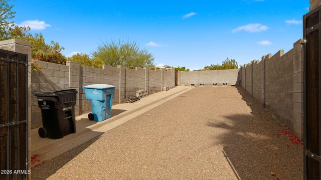 18035 N 13TH Street, Phoenix, AZ 85022