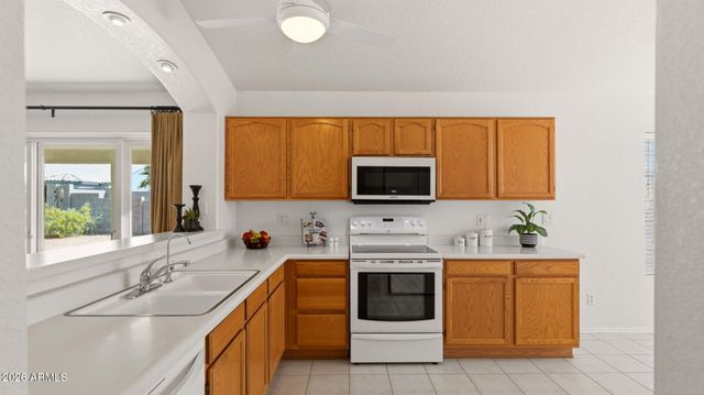 18035 N 13TH Street, Phoenix, AZ 85022