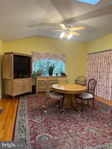 112 ROLLING RD E, Gaithersburg, MD 20877