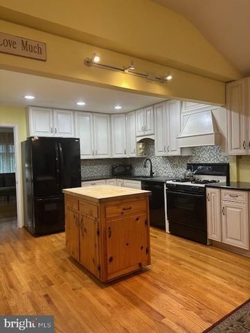 112 ROLLING RD E, Gaithersburg, MD 20877