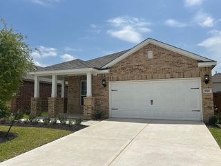 926 Whispering Winds Drive, Beasley, TX 77417