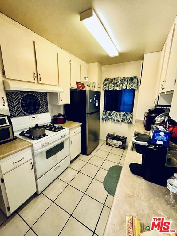 property-img