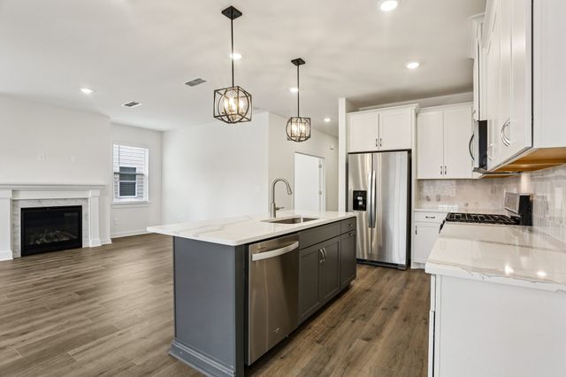 7727 Danswerk Dr, Murfreesboro, TN 37129