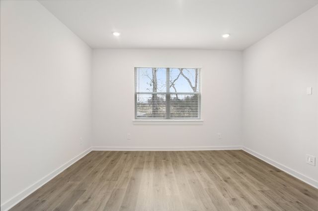 7727 Danswerk Dr, Murfreesboro, TN 37129